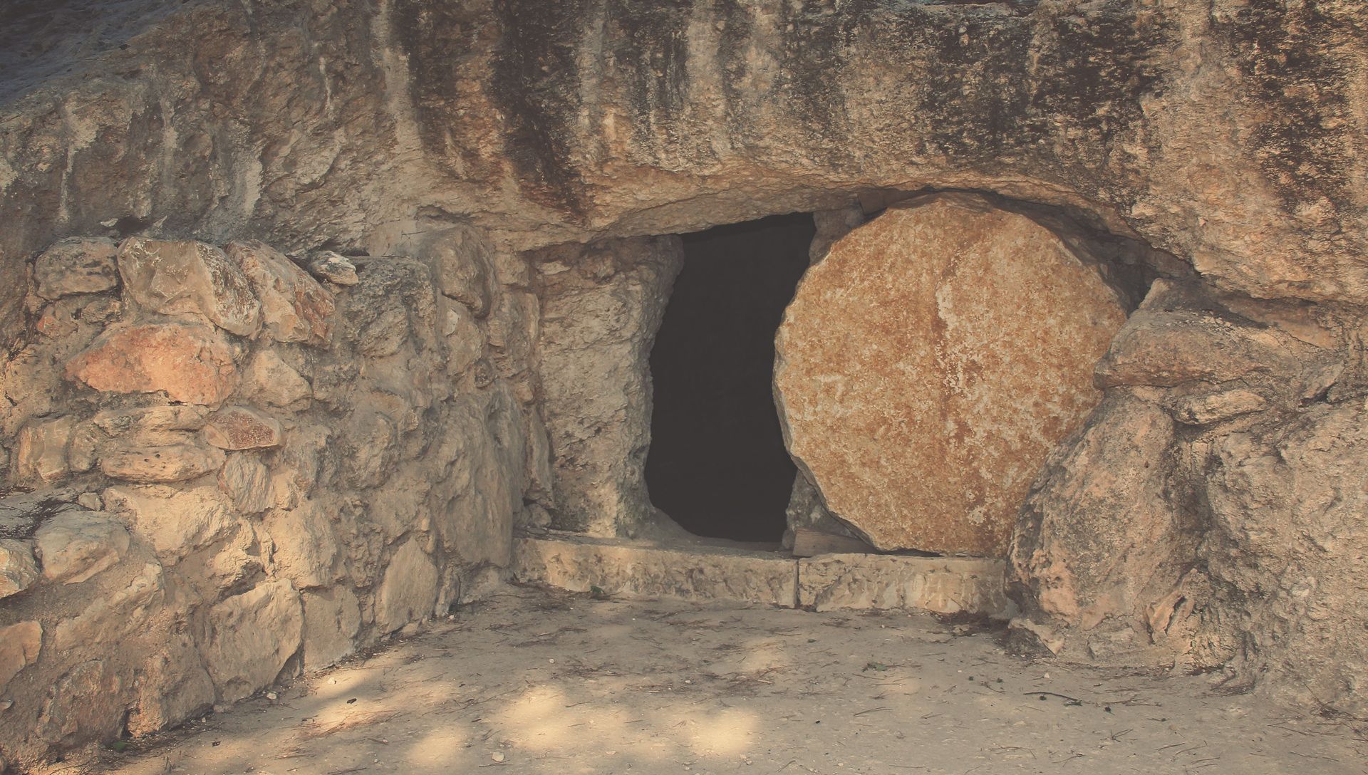 kingdom of the dead death tomb